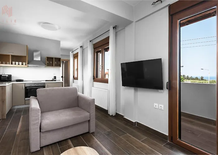 Ultima Summer Residence, Nilie Hospitality Mgmt