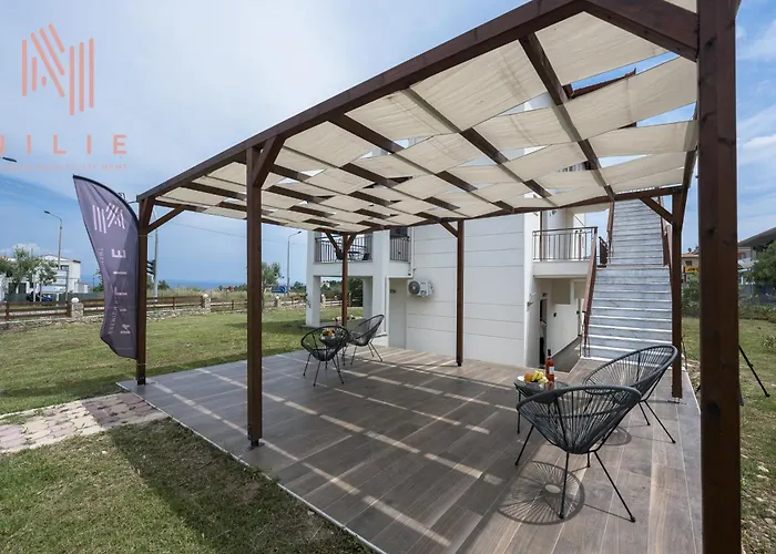 Ultima Summer Residence, Nilie Hospitality Mgmt